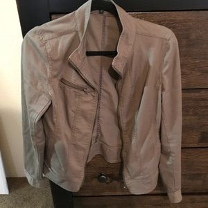 Green express light jacket